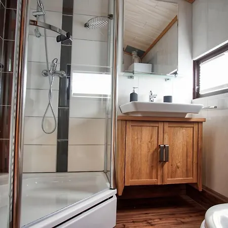 Homefy - Schwanennest Am Haddorfer 펜션